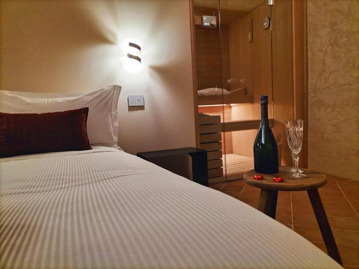 Badia Giulia Prestigious Historical B&B, Camaiore - Adults Only - No Pets Екстериор снимка